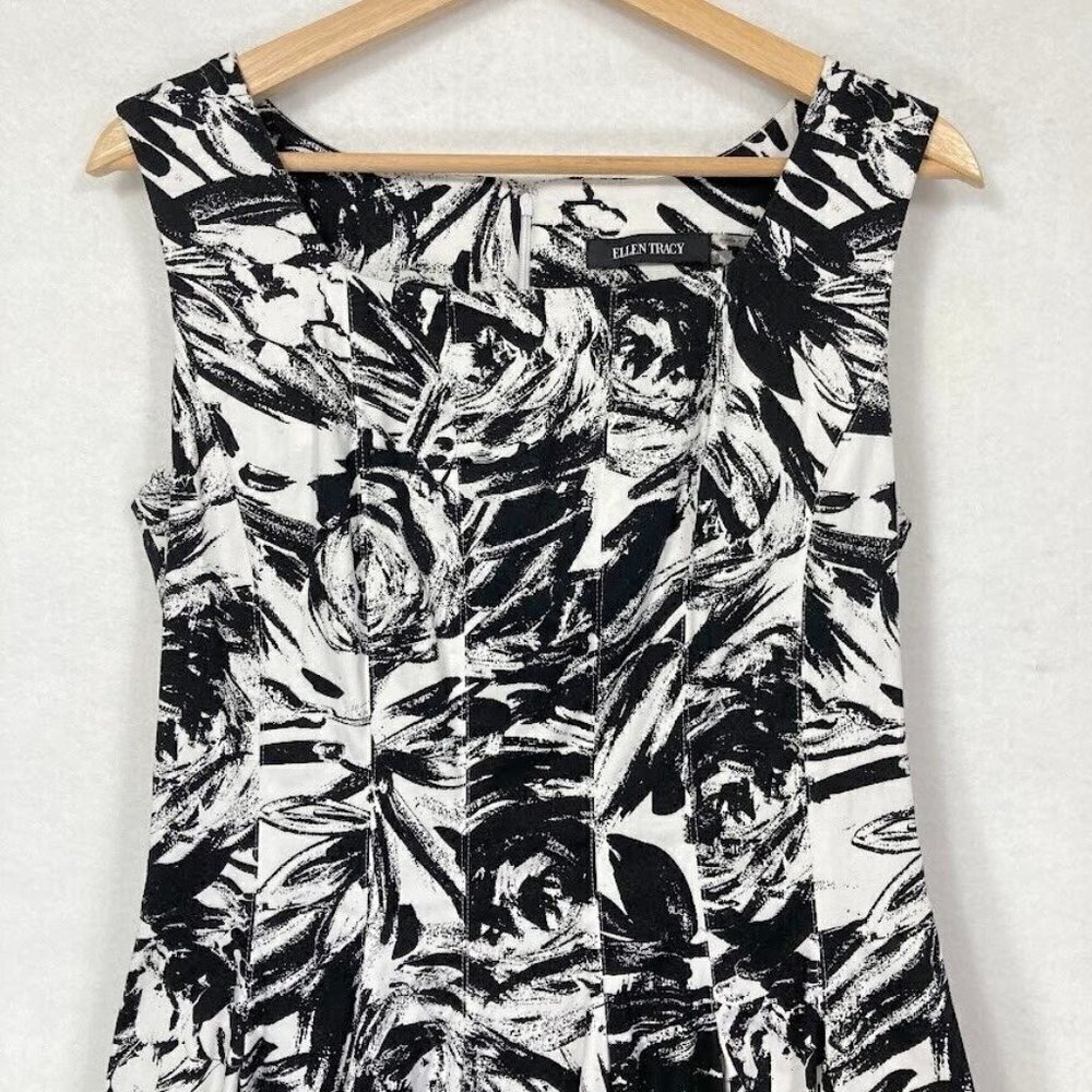 Ellen Tracy Sleeveless Fit And Flair Dress Abstract Floral Dark Academia 8 - Picture 2 of 7
